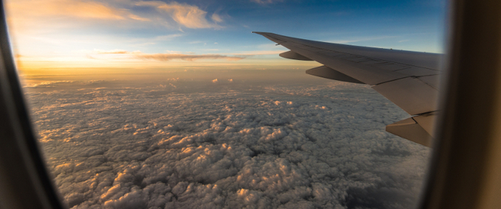 Les Français et le voyage en avion : découvrez l'étude d'Air Indemnité !