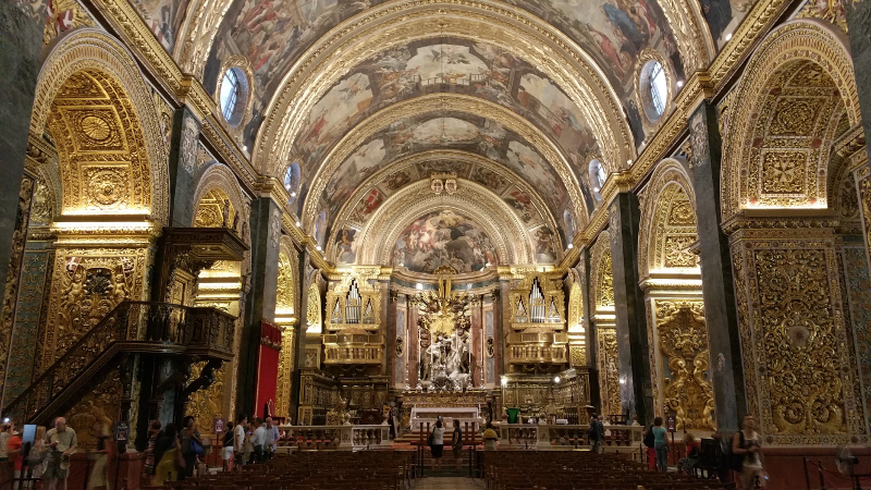 L'intérieur de la Co-Cathédrale Saint-Jean de La Valette